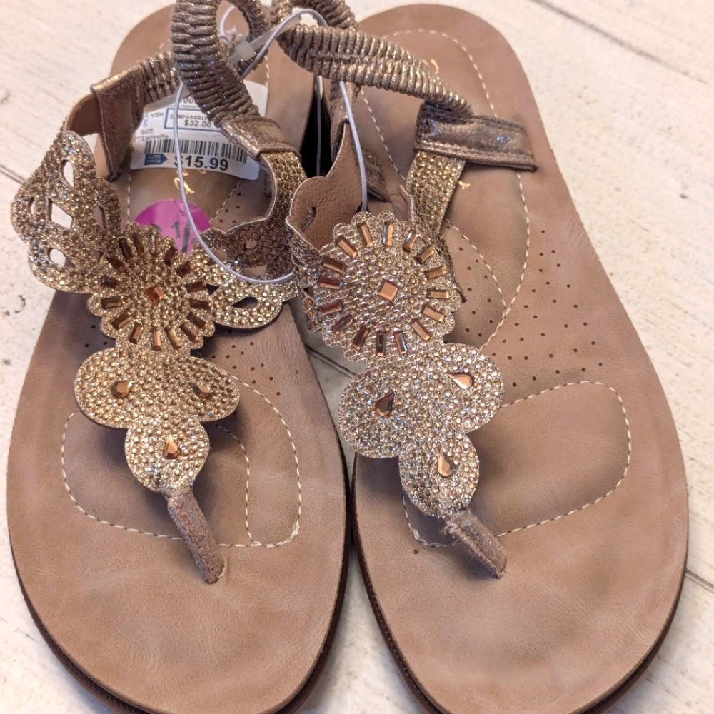 Ladies Sandals sz 6.5 NWT